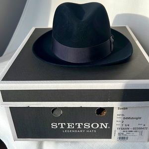 Stetson Saxon, Midnight